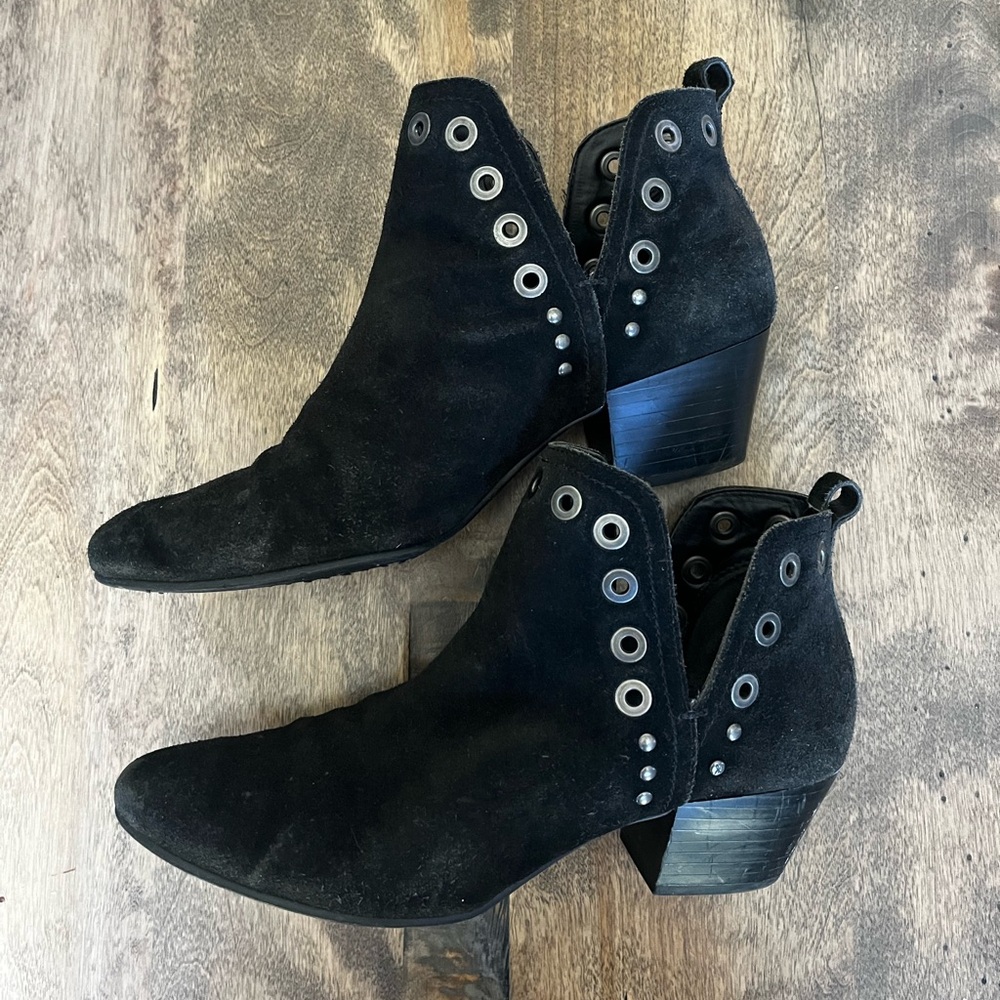 Sam Edelman Rubin Grommet Ankle Booties size 9